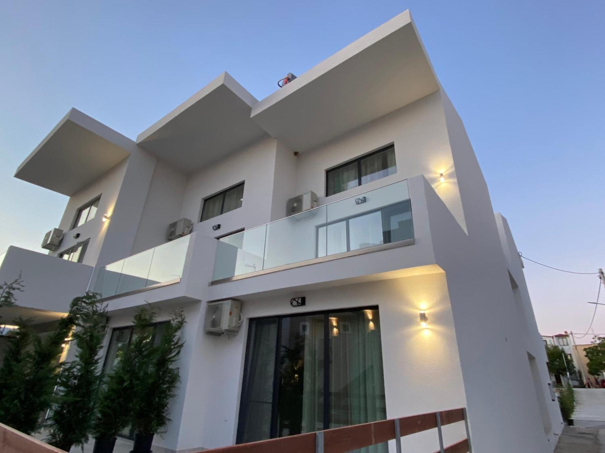 Opalium Beach Front Suites Potos Dış mekan fotoğraf
