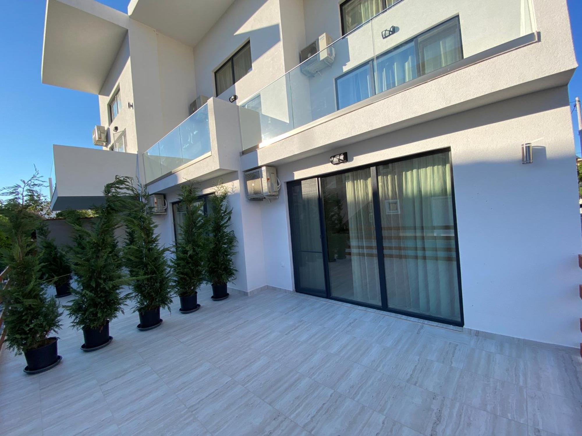 Opalium Beach Front Suites Potos Dış mekan fotoğraf