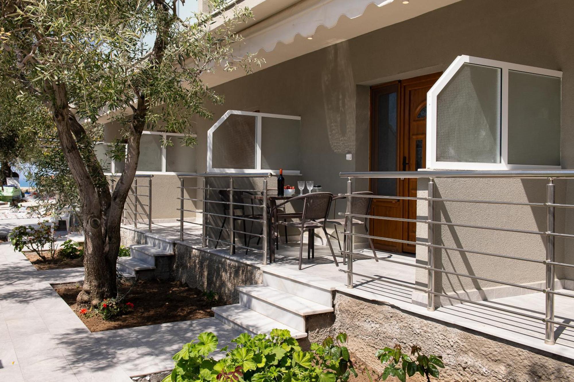 Opalium Beach Front Suites Potos Dış mekan fotoğraf