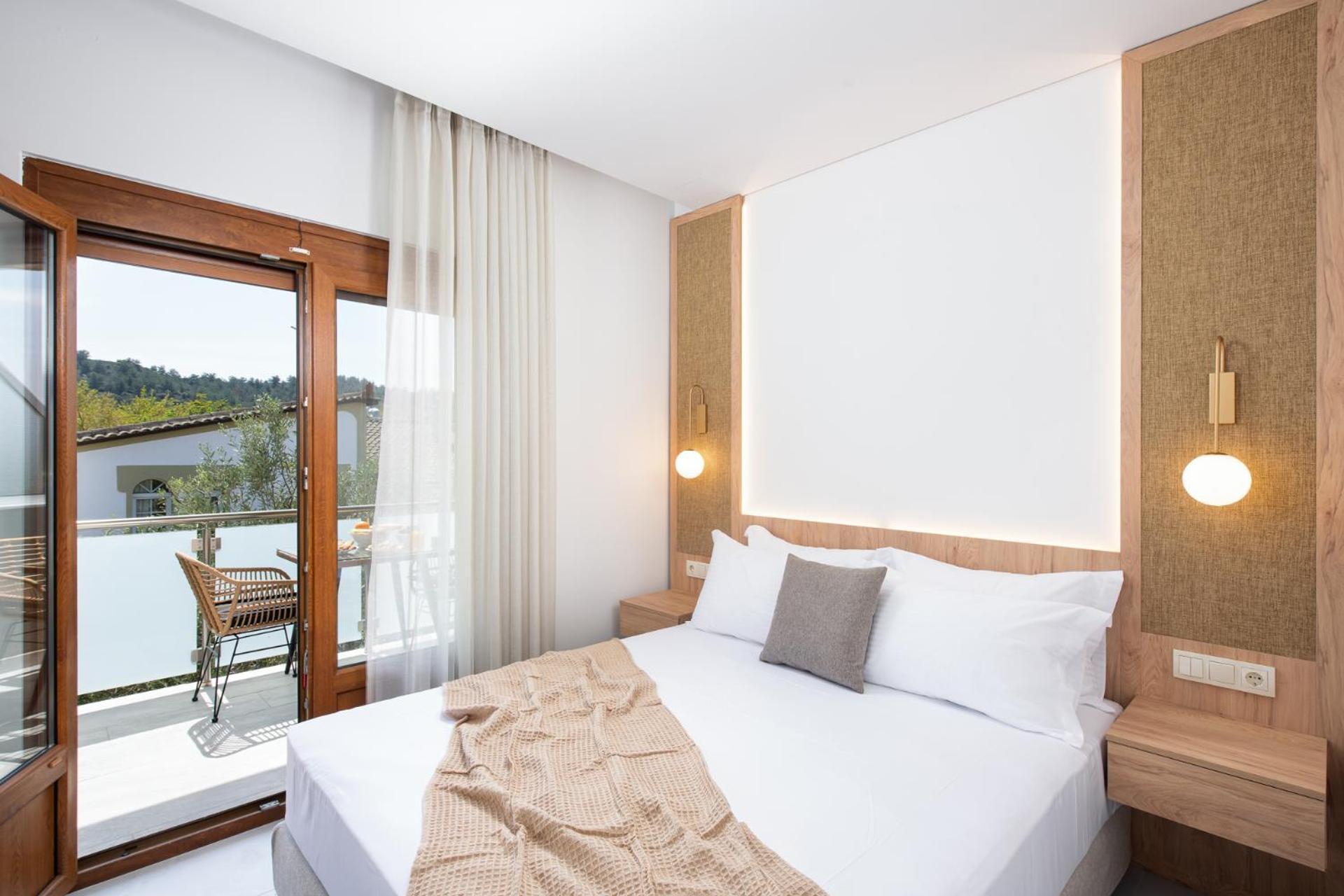 Opalium Beach Front Suites Potos Dış mekan fotoğraf