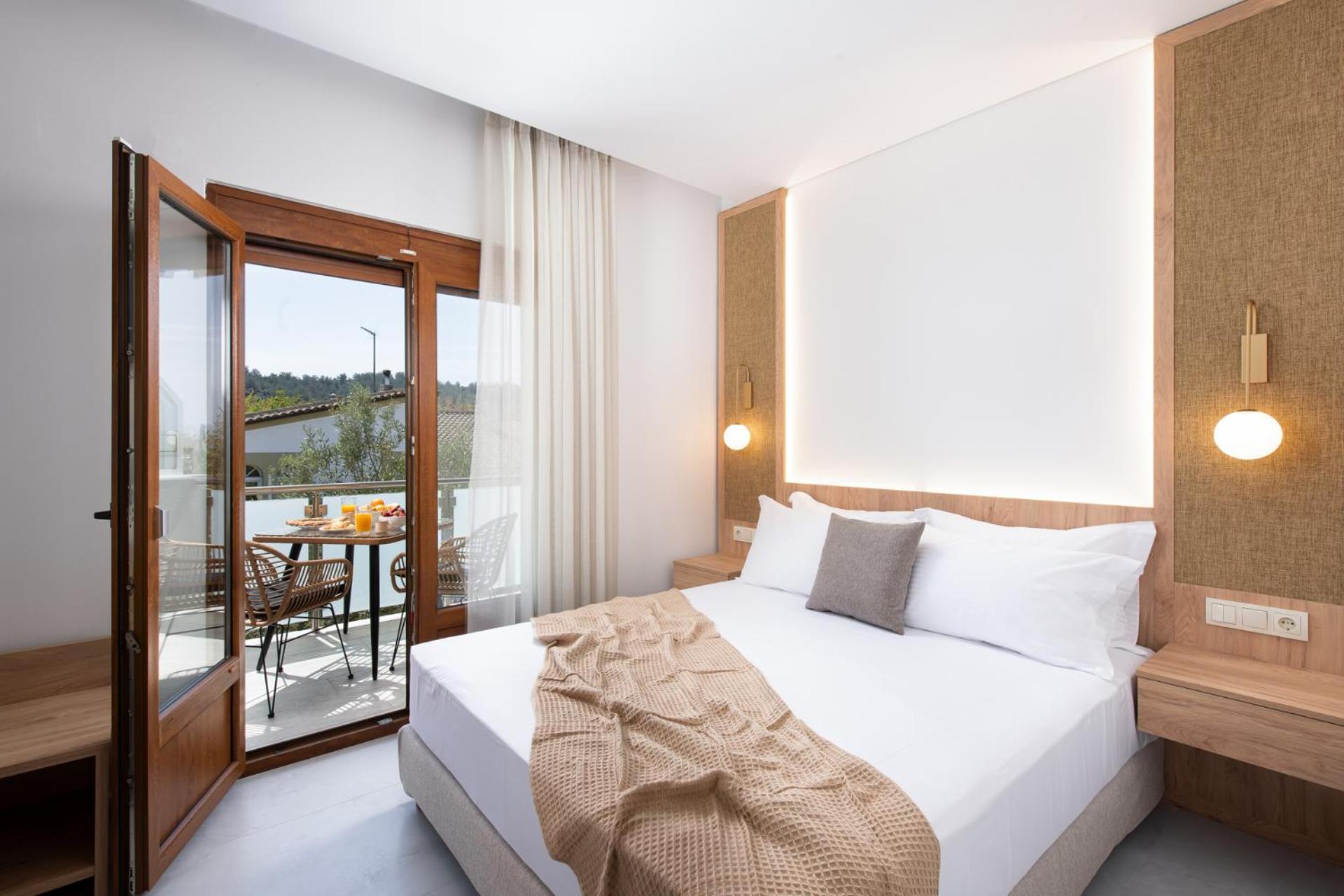 Opalium Beach Front Suites Potos Dış mekan fotoğraf